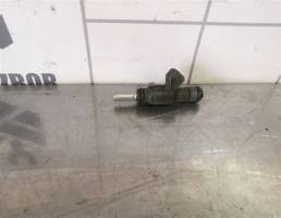 Форсунка инжекторная для VW Passat B5 96-00  запчасти бу