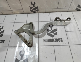 Петля капота левая для Opel Corsa C 2000-2006  запчасти бу