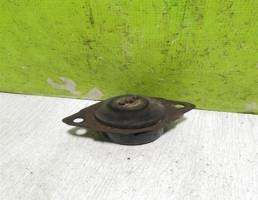 Опора КПП для VW Golf 3 Vento 91-97  запчасти бу