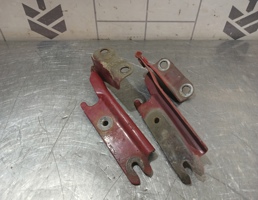 Петля капота для Mazda 323 BA 94-98  запчасти бу