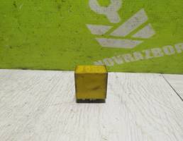 Реле для Renault Kangoo 97-03  запчасти бу