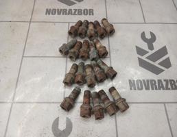 Болт колесный для Skoda Fabia 2007-2015  запчасти бу