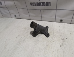 Фланец / тройник для VW Passat  B3  1988-1993  запчасти бу