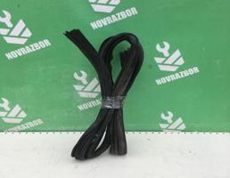 Уплотнитель двери для Renault Logan 2005-2014  запчасти бу