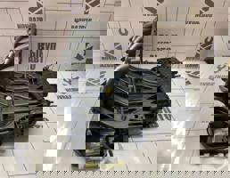 Коллектор впускной для LADA VESTA 15-19  запчасти бу