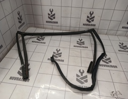 Уплотнитель стекла двери для VW Passat B5 96-00  запчасти бу