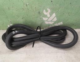 Уплотнитель двери для VW Polo Classic 95-02  запчасти бу
