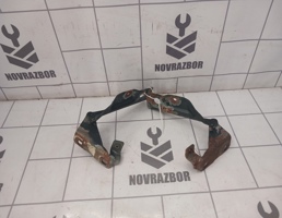 Петля капота для Nissan Almera N16 2000-2006  запчасти бу