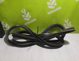 Уплотнитель двери для Audi A6 C5  97-04  запчасти бу