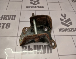 Кронштейн задней балки для Renault Logan 2005-2014  запчасти бу