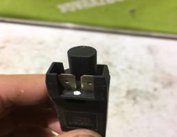 Датчик включения стопсигнала для VW Golf 3 Vento 91-97  запчасти бу