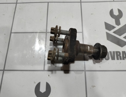 Цапфа для Renault Clio 3  2005-2012  запчасти бу