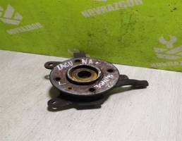 Кулак поворотный передний левый для Renault Laguna 94-99  запчасти бу