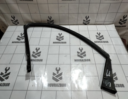 Уплотнитель стекла двери для Renault Clio 3  2005-2012  запчасти бу