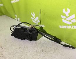 Замок двери передней правой для VW Golf 6 09-12  запчасти бу