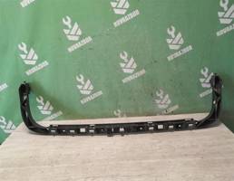 Направляющая бампера для VW Passat B6 05-10  запчасти бу