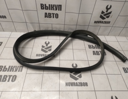 Уплотнитель двери для Renault Logan 2 14-18  запчасти бу