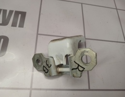 Петля двери задней правой верхняя для Renault Megane 3 09-16  запчасти бу