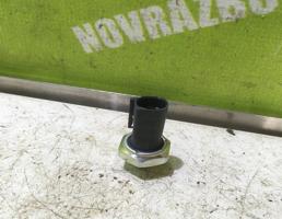 Датчик давления масла для VW Golf 3 Vento 91-97  запчасти бу