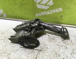 Насос масляный для Renault Scenic 96-99  запчасти бу