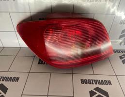 Фонарь задний левый для Peugeot 307 2001-2008  запчасти бу