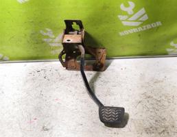 Педаль тормоза для Toyota Corolla E12 2001-2006  запчасти бу