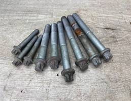 Болт для BMW X3 F25 2010-2017  запчасти бу