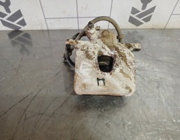 Суппорт передний правый для Skoda Fabia 2007-2015  запчасти бу