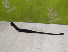 Поводок стеклоочистителя передний правый для Nissan Primera P11 96-02  запчасти бу