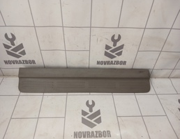 Накладка на порог для Mazda 626 (GE) 1992-1997  запчасти бу