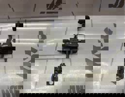 Ограничитель двери для Ford Focus 1 1998-2004  запчасти бу