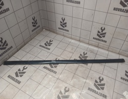 Молдинг передней левой двери для VW Passat B5 96-00  запчасти бу