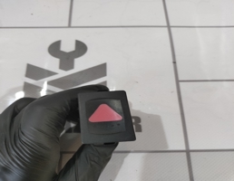 Кнопка аварийной сигнализации для VW Passat B5 96-00  запчасти бу