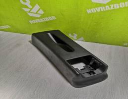 Консоль для VW Golf 3 Vento 91-97  запчасти бу