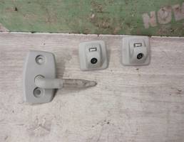 Крючок для Citroen C-Elysee 2012>  запчасти бу