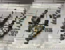 Петля двери передней для Ford Focus 1 1998-2004  запчасти бу