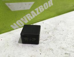 Реле для Audi 80  90  B3  86-91  запчасти бу