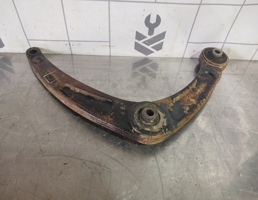 Рычаг передний правый для Peugeot 307 2001-2008  запчасти бу