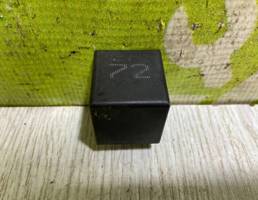 Реле для VW Golf 3 Vento 91-97  запчасти бу