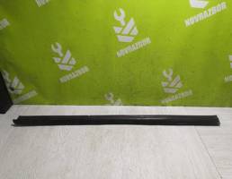 Уплотнитель стекла двери для Renault Clio 2 Symbol 1998-2008  запчасти бу