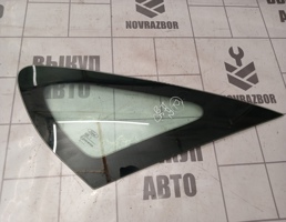 Стекло кузовное глухое правое для Ford Focus 2 05-08  запчасти бу