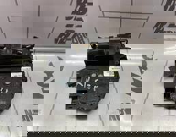 Замок двери передней правой для Renault Megane 3 09-16  запчасти бу