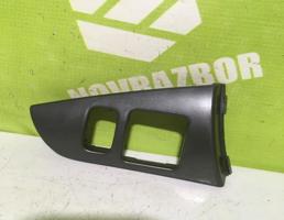 Накладка декоративная для Mitsubishi Lancer 9 CS 03-06  запчасти бу