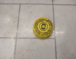 Крышка бачка тормозной жидкости для Volvo 440 1992-1994  запчасти бу