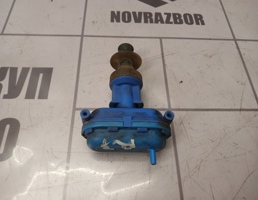 Активатор замка двери для Audi 80  90  B3  86-91  запчасти бу