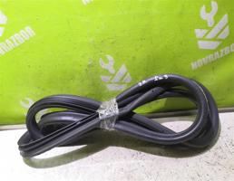 Уплотнитель двери для Ford Mondeo 3 00-07  запчасти бу