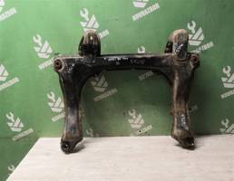Балка подмоторная для Audi 80  90  B3  86-91  запчасти бу