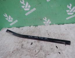 Направляющая двери сдвижной для Renault Kangoo 97-03  запчасти бу