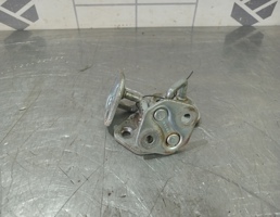 Ответная часть замка двери для Mazda 323 BA 94-98  запчасти бу