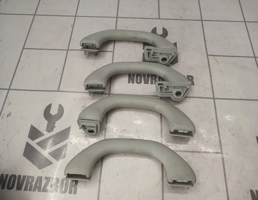 Ручка внутренняя потолочная для VW Golf 4 Bora 97-05  запчасти бу